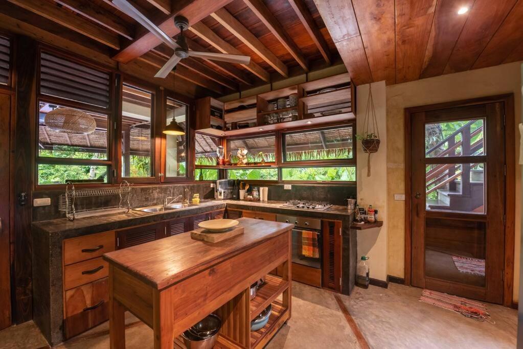 Вилла Alaia Hideaway Генерал-Луна Экстерьер фото