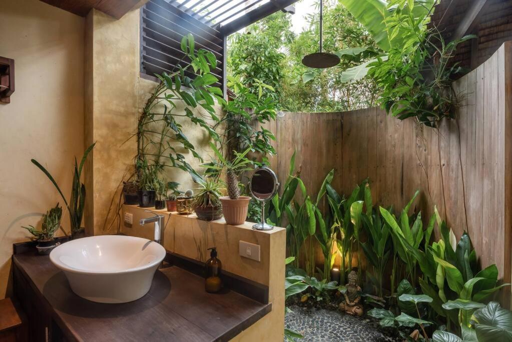 Вилла Alaia Hideaway Генерал-Луна Экстерьер фото